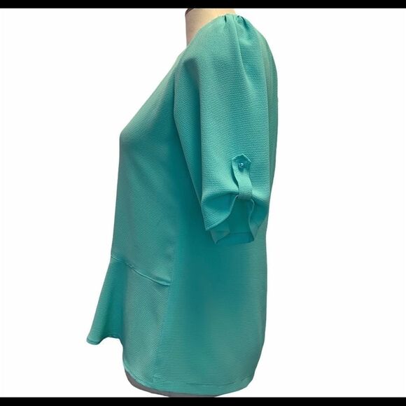 Bebe mint green short sleeve blouse size medium - Picture 2 of 11